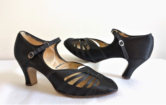Vintage 1930's Art Deco black silk shoes - Truefo… - image 2