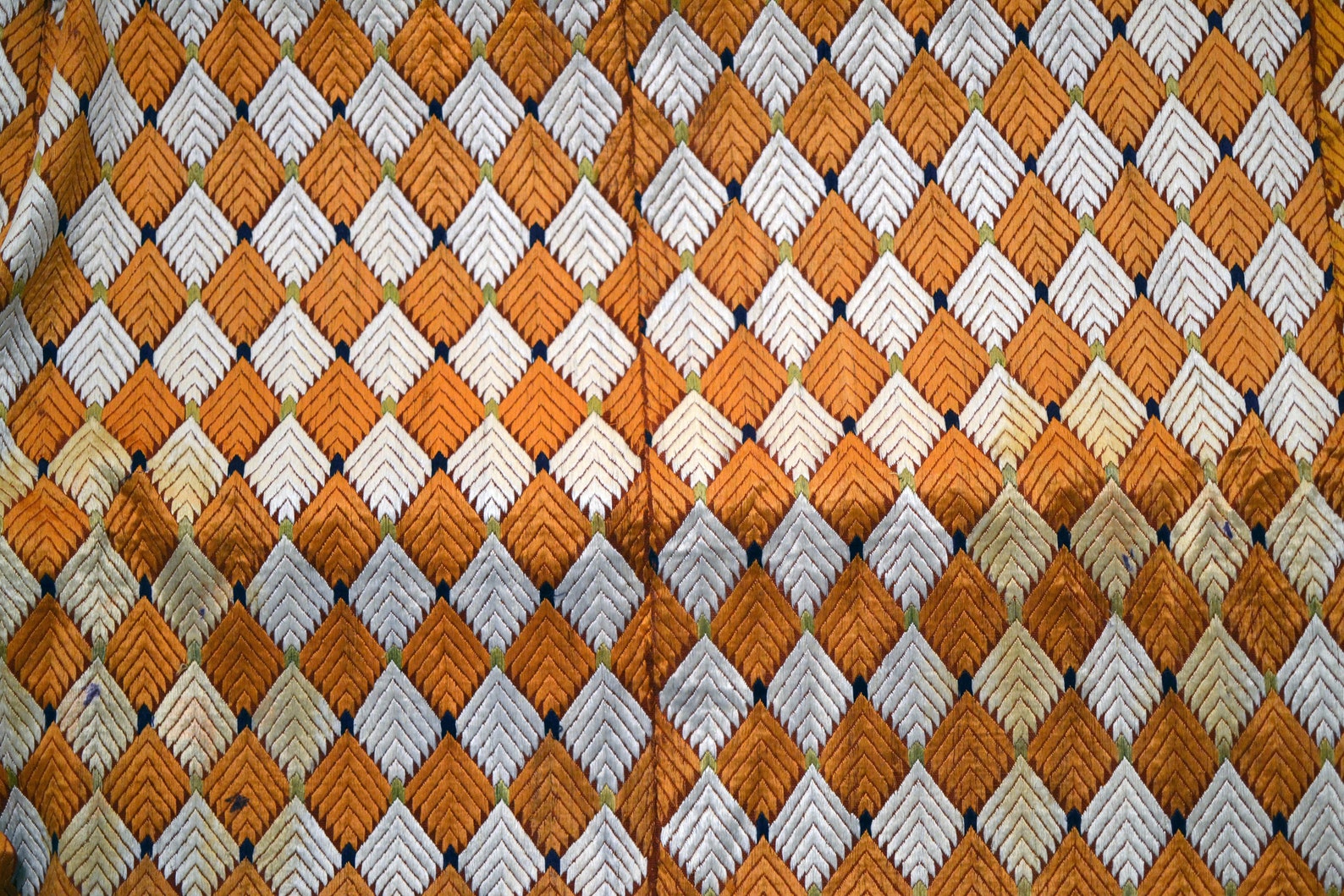 phulkari shawl