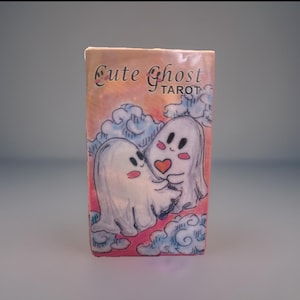 Lindas cartas del Tarot de fantasmas