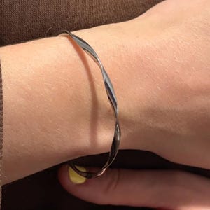 Twist Sterling Silver Bangle, Silver Bangle, Adjustable Bangle, Silver Bracelet, Womens Bangle, Sterling Silver Bangle, Gift for Her