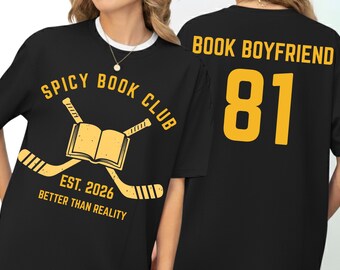 Maillot de hockey romantique PNG | Design de club de lecture épicé | Réservez un maillot Boyfriend 81 | Impression recto/verso | Cadeau fictif pour homme | Logo universitaire