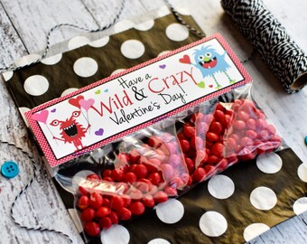 Valentine's Day Treat Bag Topper / Personalized  Bag Toppers / Monster Fun Treat Bag Toppers / Kid's Valentine Exchange / Monster Valentine