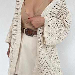 Cremefarbene Quaste durchbrochene Strickjacke für Frauen, Frühlingsstrickjacke, handgefertigte Damenjacke, Strickjacke für Frauen