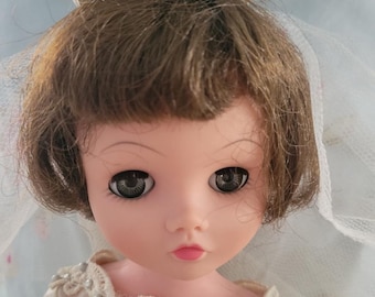 Muñeca vintage de 21 pulgadas de lujo con vestido de novia, 1960-1970