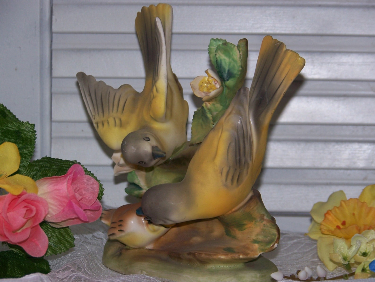 Vintage Bisque Porcelain Oriole Birds Figurine With Baby Etsy