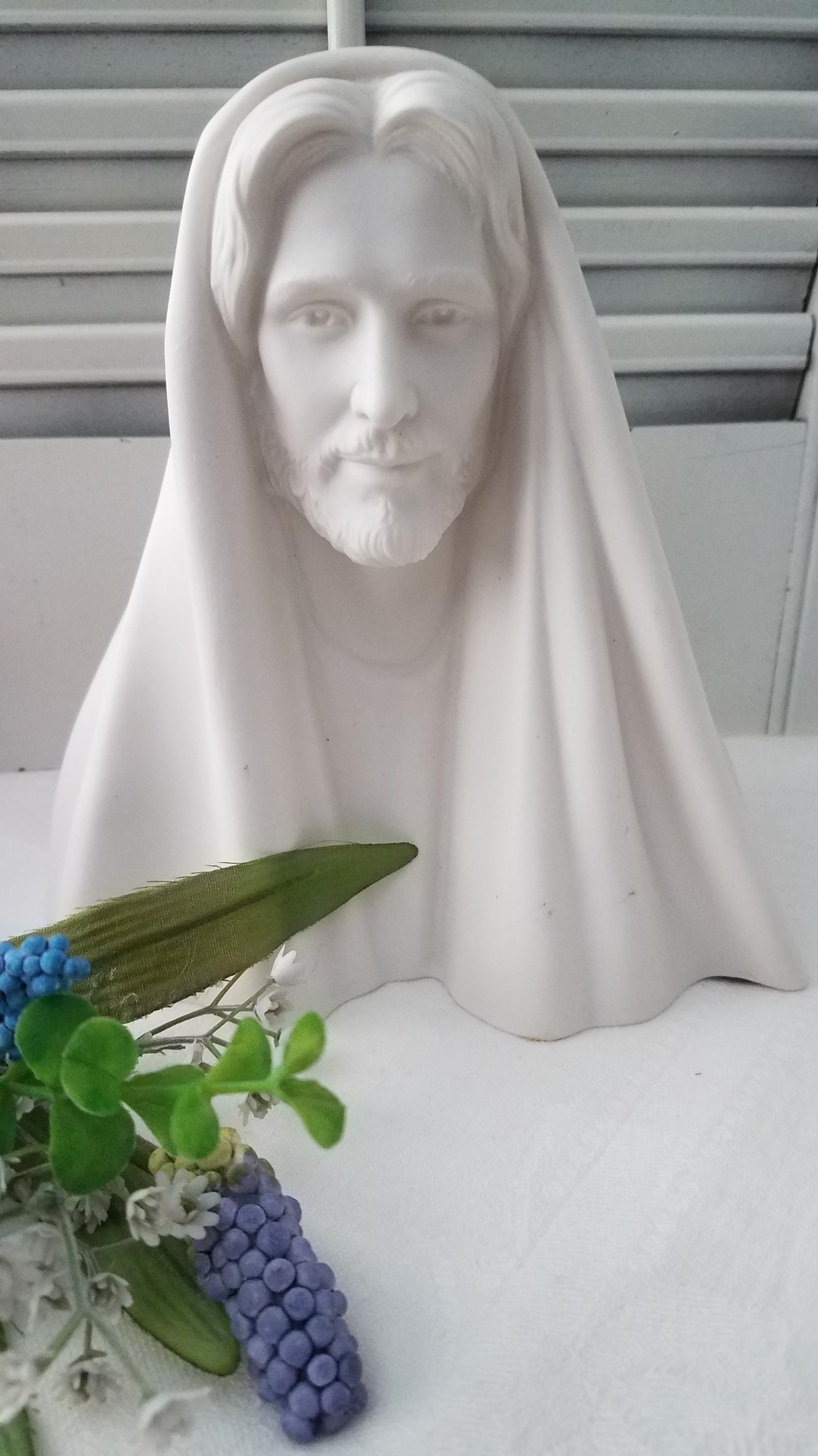 Vintage 2007 Greg Olsen KING OF KINGS porcelain bisque Jesus sculpture art piece