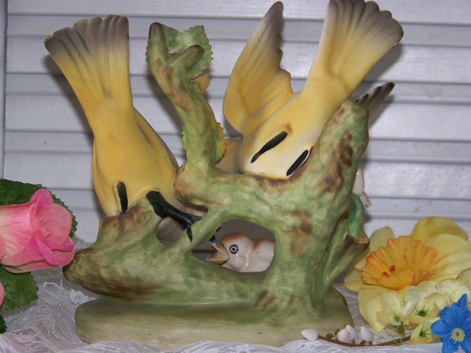 Vintage Bisque Porcelain Oriole Birds Figurine With Baby Etsy