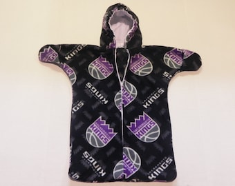 NBA SACRAMENTO KINGS Printed  fleece Baby Bunting Coat   Fits 0 to 6 months