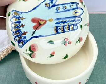 Hand Illustrated Ceramic Trinket Box, Detailed Jewelry Keepsake, 4" Round