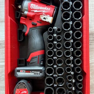 Inserto corto Milwaukee Packout M12 Fuel de 3/8". ¡Diseñado y fabricado en EE. UU.! ¡Gen 2 2562-20! ¡Solo inserto!