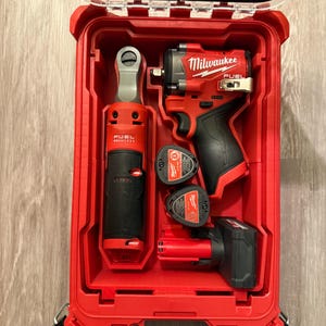 Milwaukee Packout M12 Fuel 3/8 2562-20 Stubby e inserto de catraca 2567-20, somente projetados e fabricados nos EUA! Somente inserto!