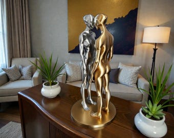Future Humanity – “Connection” | Futuristic sculpture of a couple about closeness and reflection