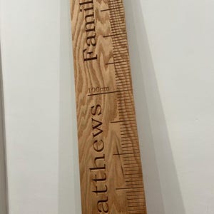 Personalized Solid Oak Height Chart | Engraved Growth Ruler, Kids Decor height chart afbeelding 7