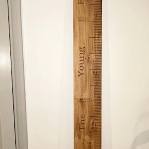 Personalized Solid Oak Height Chart | Engraved Growth Ruler, Kids Decor height chart afbeelding 9