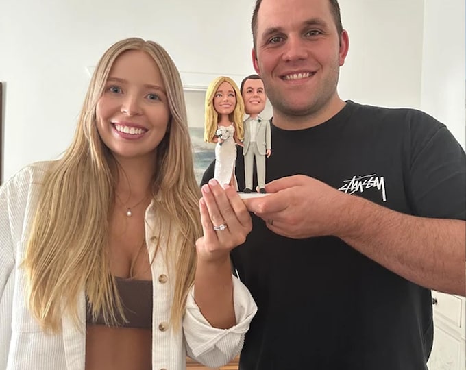 Personalized Family Bobbleheads: Custom Handmade Clay Figurine