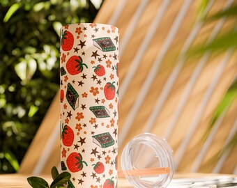 Vaso de fresa y libros: un vaso térmico de viaje con un adorable dibujo a mano
