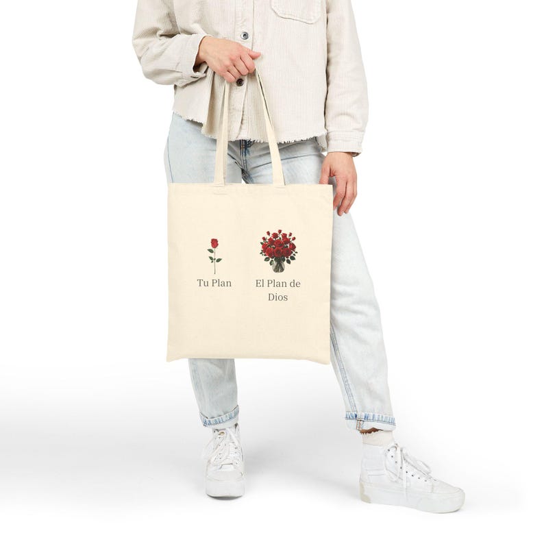 El Plan de Dios Roses Tote Bag, Spanish Faith Tote, Christian Bag, Religious Gift, Biblia Quote Bag, Mujer de Fe Gift, Rose Canvas Tote image 6
