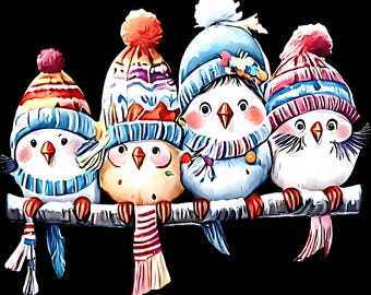Op de afbeelding: Vier ronde vogels met oranje snavels zitten op een tak, elk met een kleurrijke gebreide muts met een pompon en een bijpassende sjaal. De vogels hebben witte en lichtbruine veren, roze wangen en dragen gestreepte winteraccessoires.