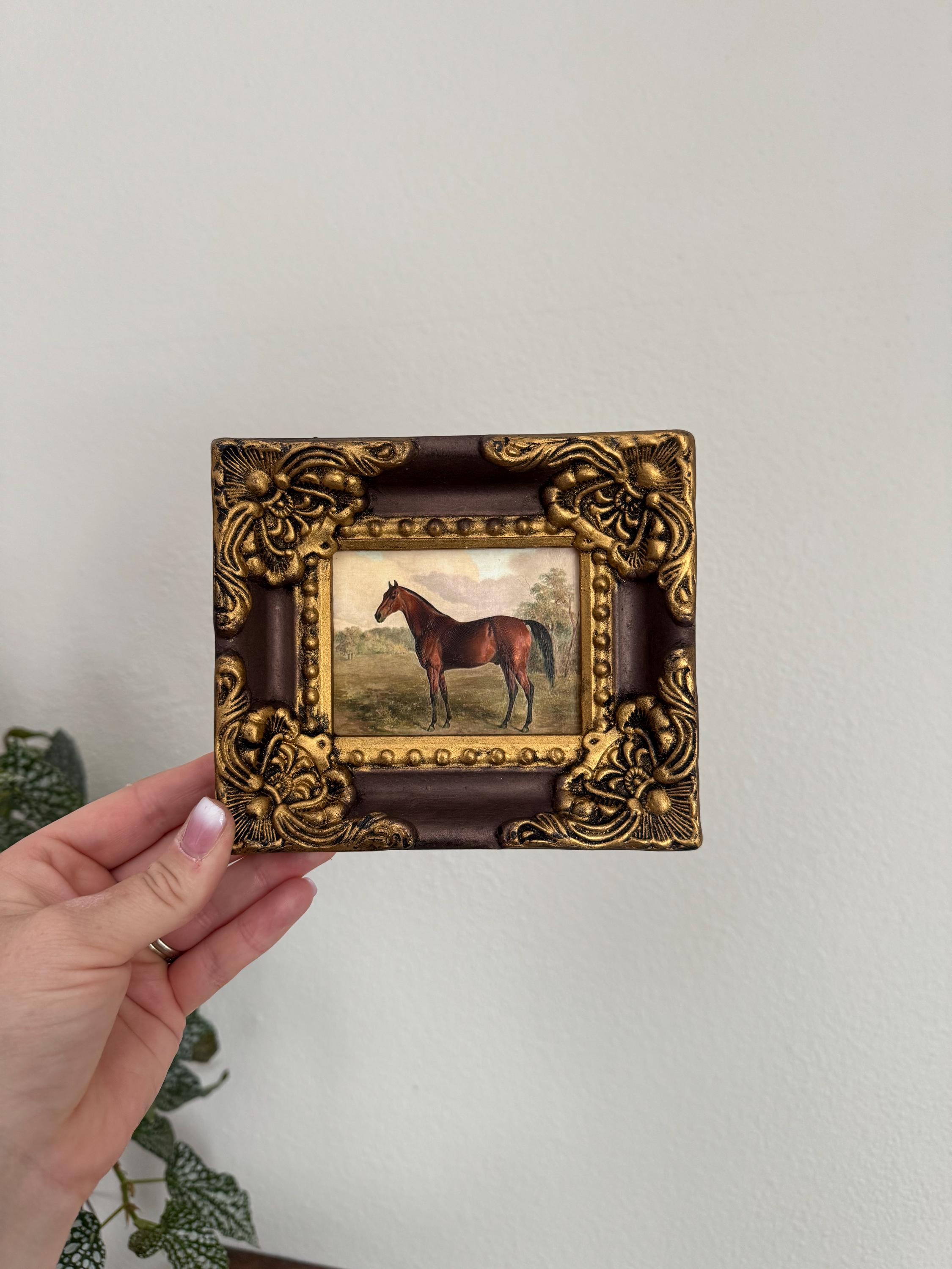 馬の群れ 金色フレーム Horse Artwork Gold Frame - Etsy
