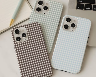 Gingham-skal med kollagemotiv, iPhone 17 16 15 14 13 12 Air Pro Max Plus Mini, Galaxy S26 S25 S24 S23 S22 Pixel 10 9, söt espressobrun höst