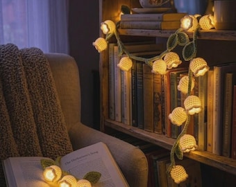 Handmade Crochet Lily String Lights-Flower Fairy Lights-Cottagecore Room Decor-Boho Floral Nursery Garland-Cozy Bedroom Accent Lighting