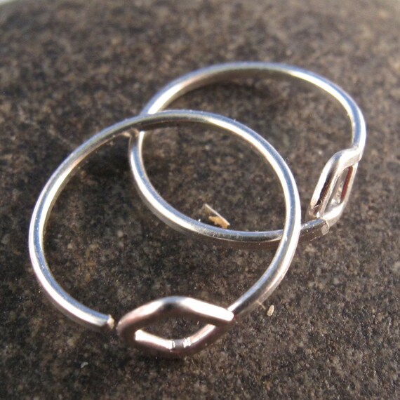 tiny argentium STERLING SILVER hoop earrings. sleeper earring .small earrings. Simple .cartilage. child. open hoop. No.00E189