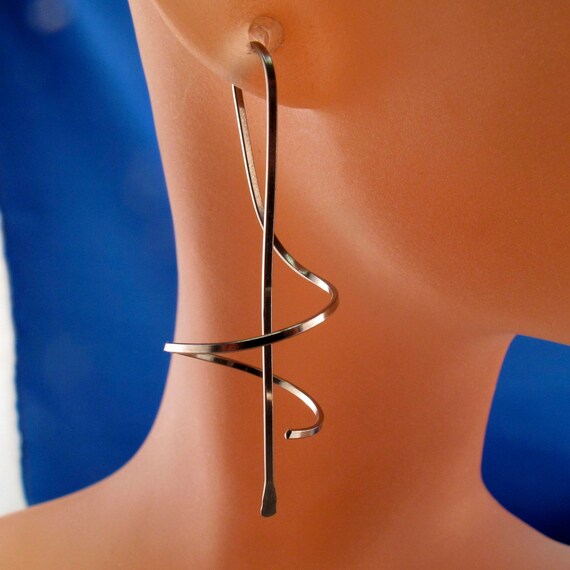 NIOBIUM THREADER EARRING. niobium wire earring. 2 inch earring. grey. nickel free corkscrew . wind on . gold filled. sterling No.00220
