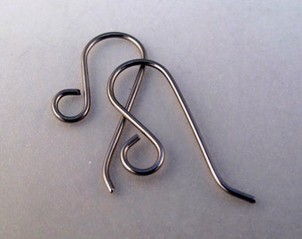 Handmade TITANIUM or NIOBIUM SHEPHERD hooks /  french hook /  niobium ear wire /  nickel free.  No.00E284