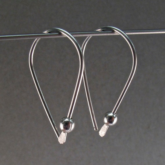 Teardrop threader earrings | argentium wire earrings | small light weight minimal modern simple contemporary nickel free No.00E181