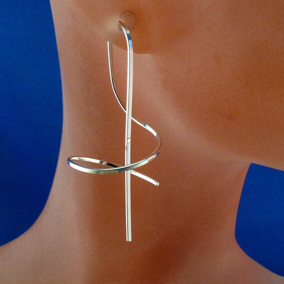 Hypoallergenic Wind on earrings . Sterling, gold, niobium, argentium . lightweight modern contemporary nickel free jewelry No.00E217