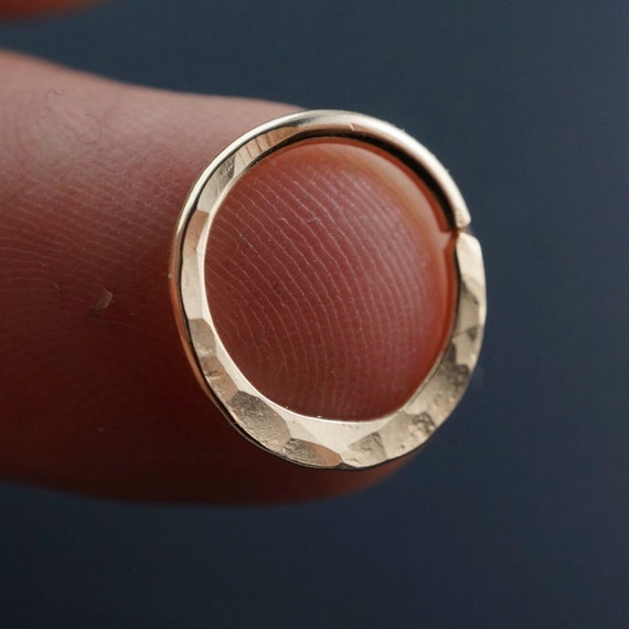 Septum ring - 16g - nose ring - septum hoop - nose jewelry - hammered gold - cartilage - rose gold - gold - argentium  No.00503