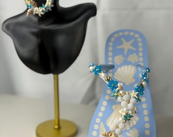 Beach Glam Set – Handmade Sandals & Earrings with Pearls and Shells