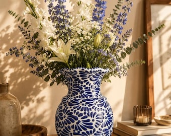Traditional Talavera Vase / Cobalt Blue 20cm