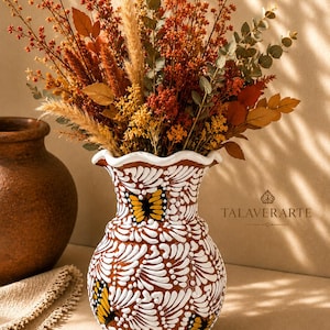 Talavera Vase, Alma de Barro Collection / Monarch White, 20cm image 3
