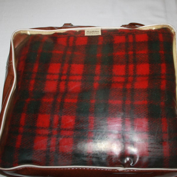 Vintage Pendleton Blanket - Red/Purple