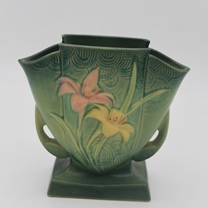 Vintage Roseville Zypher Lily Green Fan Vase 206-7