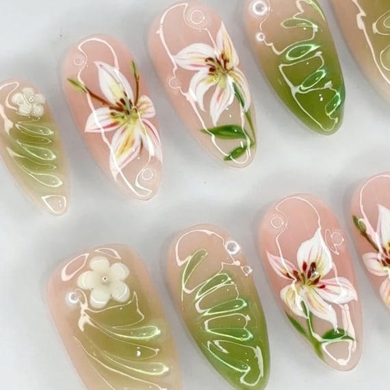 手描きの蘭のプレスオンネイル、花柄のフェイクネイル、春夏ネイル、3D