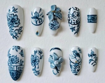Unghie finte in porcellana celadon con fiori, nail art cinese fatta a mano, set per unghie estive, unghie finte riutilizzabili per donna, set per unghie blu.