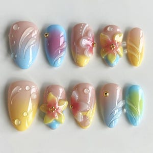 Zomerbloemen pers op nagels, schattige handgemaakte nepnagels, korte nagelset met 3D-bloem Nail Art, kleurrijke nagels voor cadeau of dagelijks gebruik