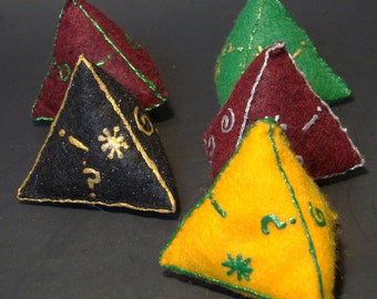 LOLdice - 4-Sided Plushie Dice Geek Gamer D&D Toys