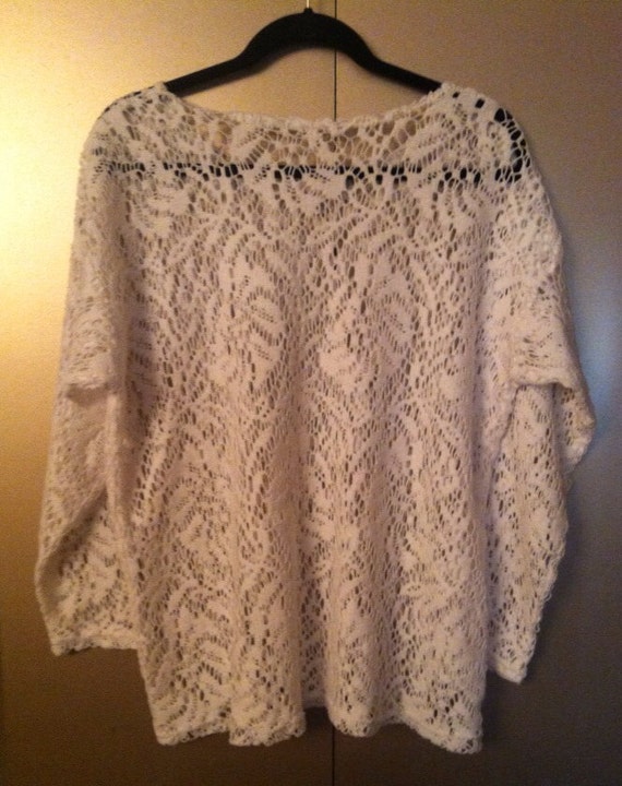 Sweater White Crocheted Leafy Pattern - image 2