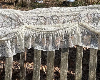 Lace Curtain Gathered Valance Vintage