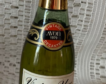 Avon Sweet Honesty 1979 Champagne Bottle FULL