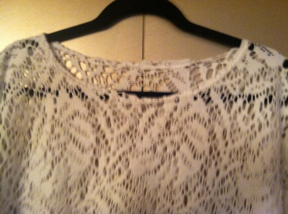 Sweater White Crocheted Leafy Pattern - image 4