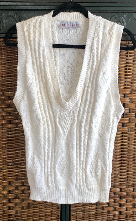 Vest Toppers White Sweater Vest