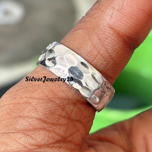Unique Hammered Band Ring, Unisex Men&#39;s and Women&#39;s Wear, 925 Sterling Silver