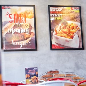 Destaque do quadro de menu de fast food - café, restaurante, placa de casamento, intensificador de caixa de luz LED de menu
