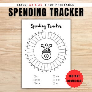 Op de afbeelding: Een witte, afdrukbare uitgaven tracker met de titel "SPENDING TRACKER" in vette zwarte letters. De tracker heeft een cirkelvormig ontwerp met genummerde secties en een centrale afbeelding van een geldbuidel met pijlen. De tekst "Spending Tracker" is ook aanwezig.