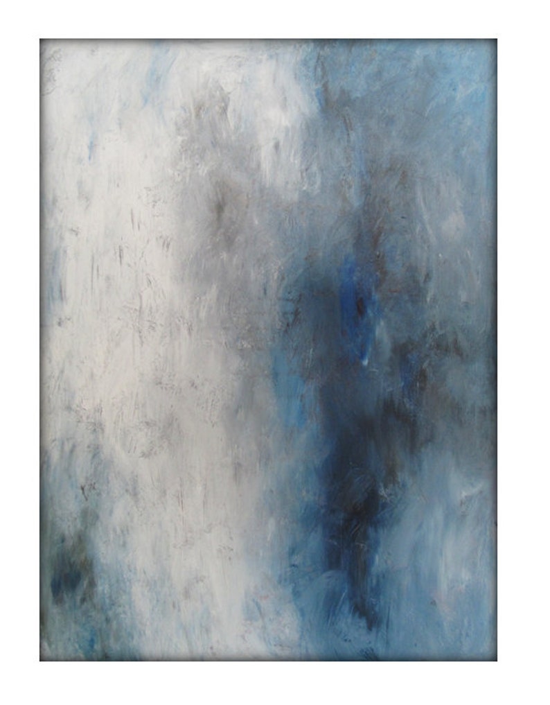 Op de afbeelding: Abstract schilderij met een mix van lichtblauwe en donkerblauwe tinten, wat een gevoel van diepte en beweging cre&euml;ert. Het schilderij heeft een textuur, wat de visuele aantrekkingskracht versterkt.