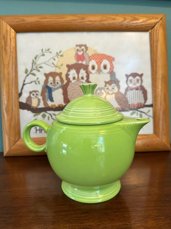 Vintage Fiestaware Chartreuse Teapot – Discontinued Color –